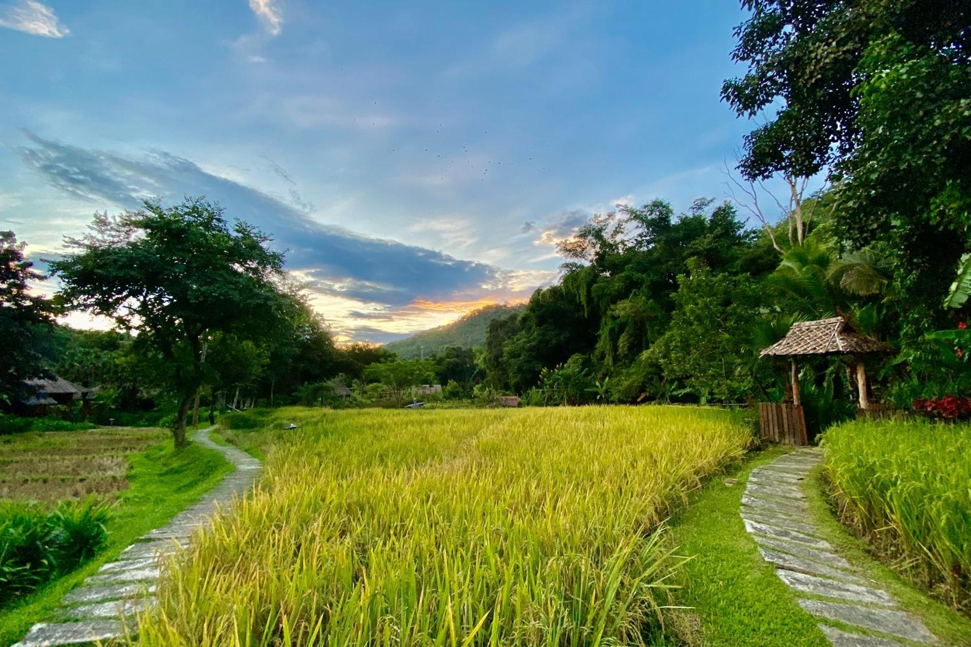 Fern Resort Mae Hong Son Exterior photo