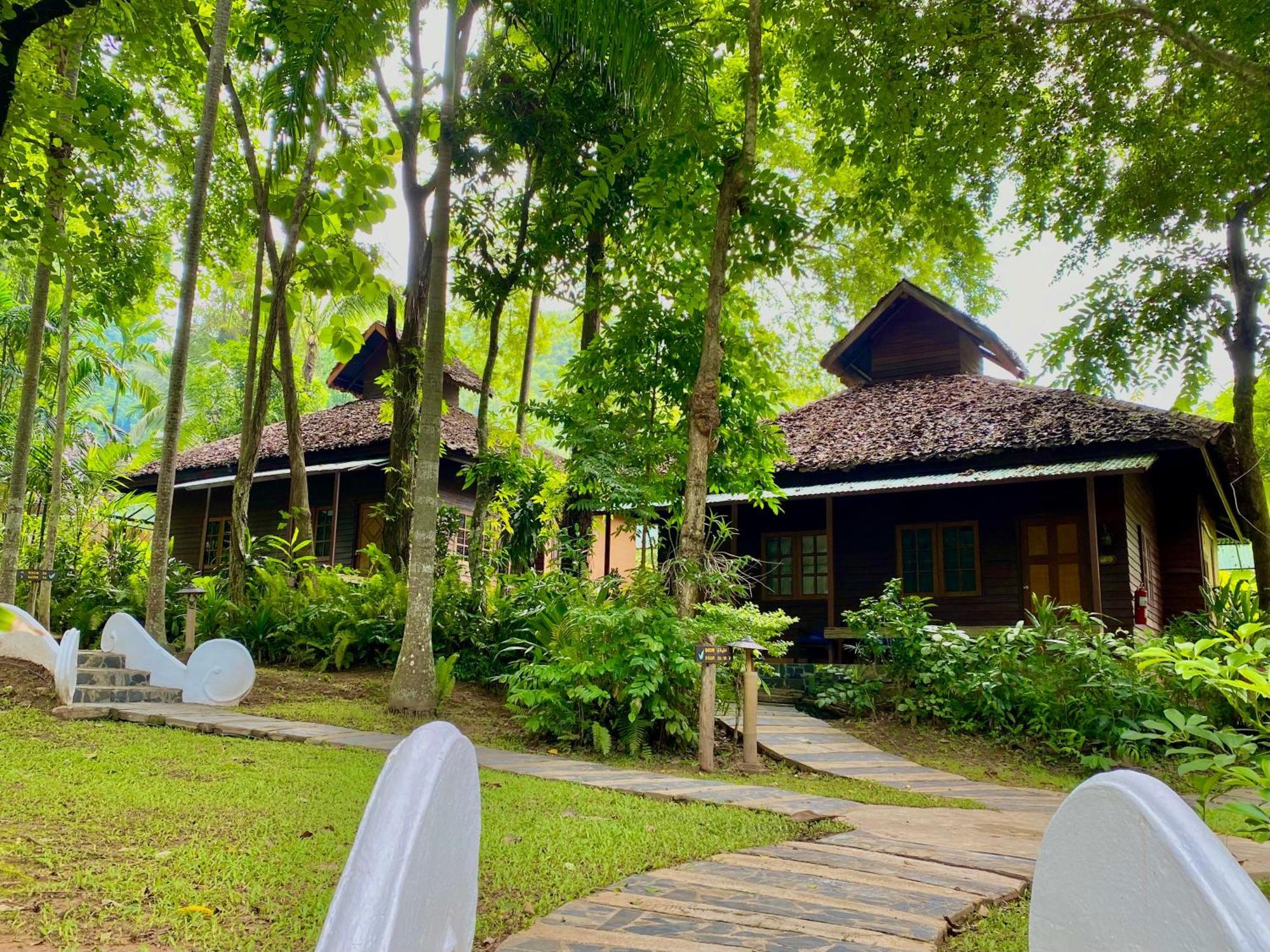 Fern Resort Mae Hong Son Exterior photo